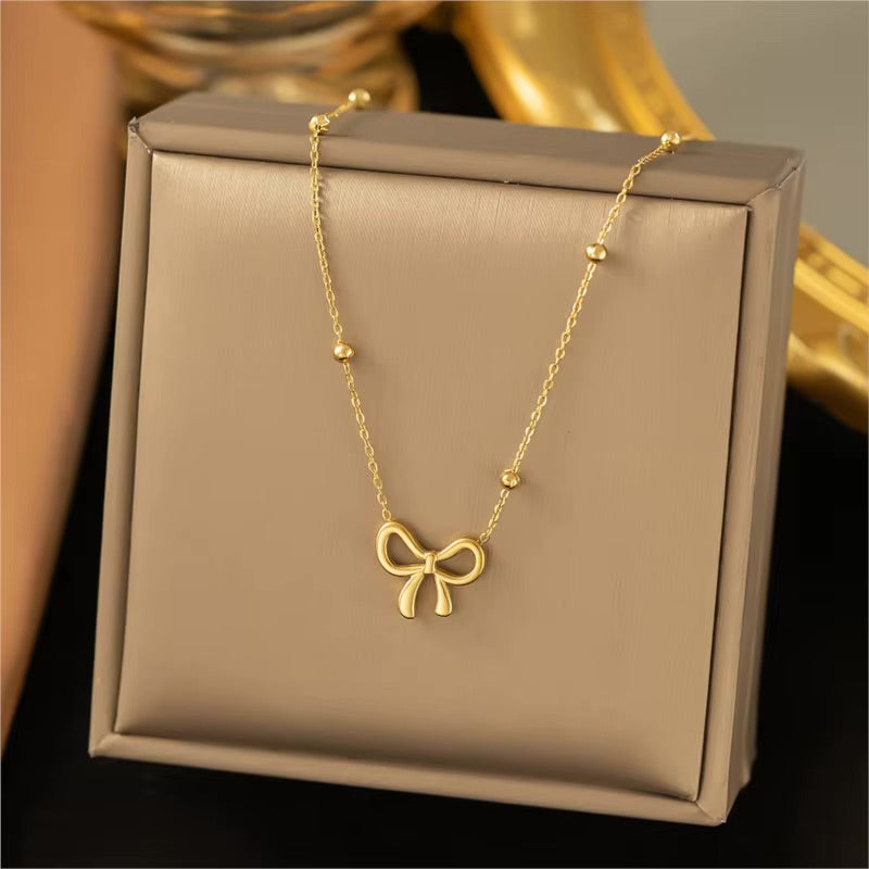 Darling Bow Necklace