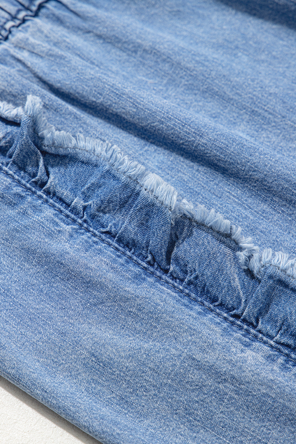 Sweet Ruffle Edge Ankles Jeans (Plus)