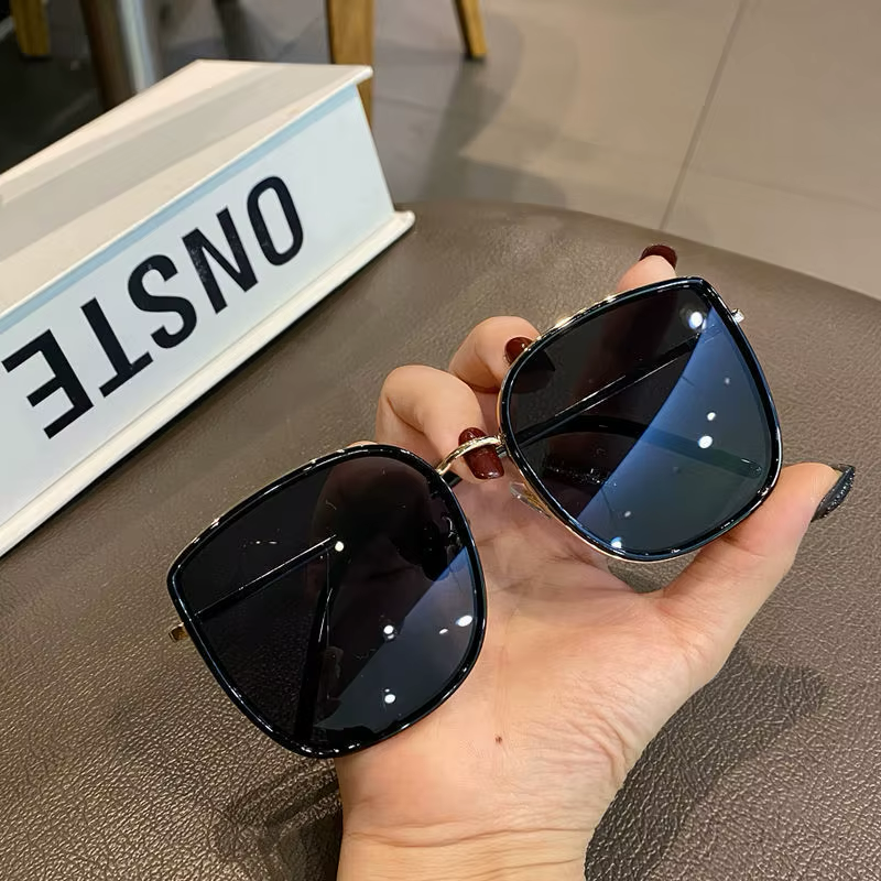 SunBold Sunnies (2 Colors)
