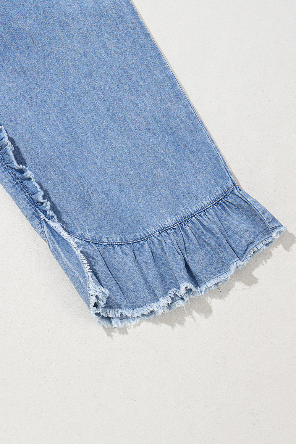 Sweet Ruffle Edge Ankles Jeans (Plus)