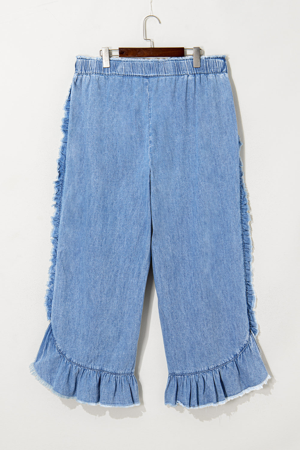Sweet Ruffle Edge Ankles Jeans (Plus)